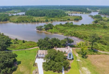 Johns Island Waterfront home for sale in Kiawah River