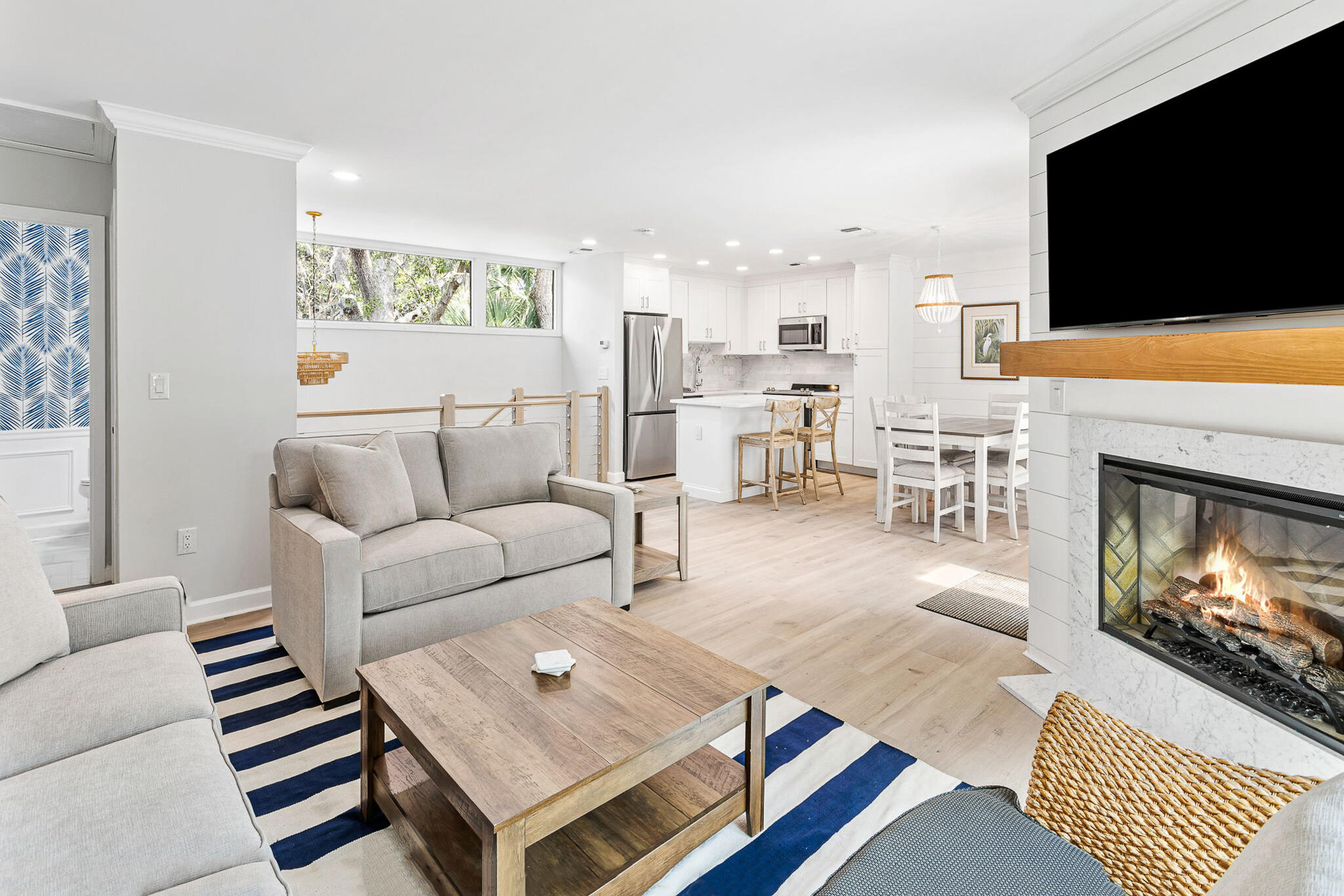 1355 Dunlin Court Living Room