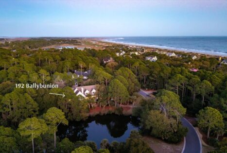 Kiawah Vacation Home for Sale in Vanderhorst