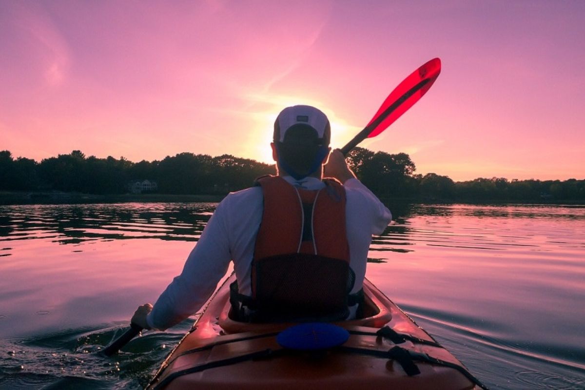 Corn Full Moon Kayak Tour